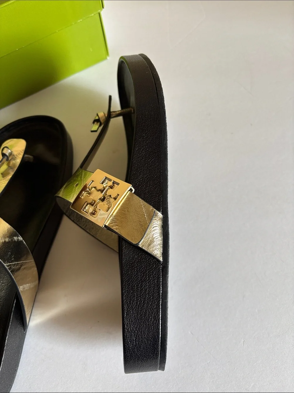 Tory Burch Mellow Thong Sandals In Black